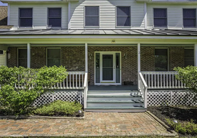 3rd image of 3 Foxtail Ridge Rd, Dover, NH 03820 | MLS# 5091740