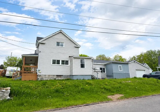 1st image of 424 Forbush Ave, Berlin, NH 03570 | MLS# 5091770