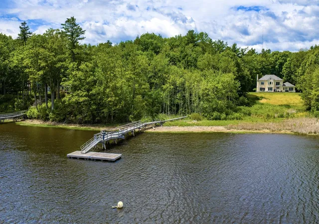 1st image of 4 Cullen Bay Rd, Dover, NH 03820 | MLS# 5091784