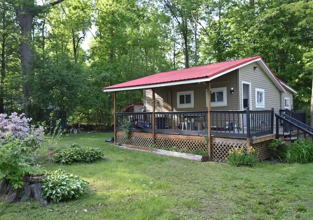 Homes for sale in Bridport, VT | 36 Island Dr, Bridport, VT 05734 | MLS# 5091805