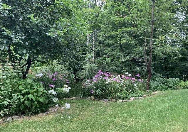 Homes for sale in Nottingham, NH | 33 South Summer St, Nottingham, NH 03290 | MLS# 5091808