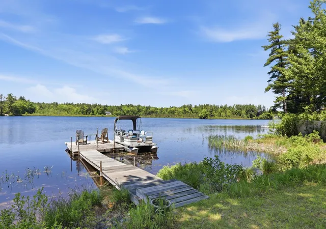 1st image of 22 Hemlock Cir, Sandown, NH 03873 | MLS# 5091820