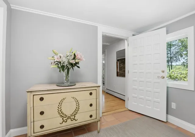 Photo 4 of Single family home for sale at 22 Hemlock Cir, Sandown, NH 03873 | MLS# 5091820 | Listing updated on 2026-08-02