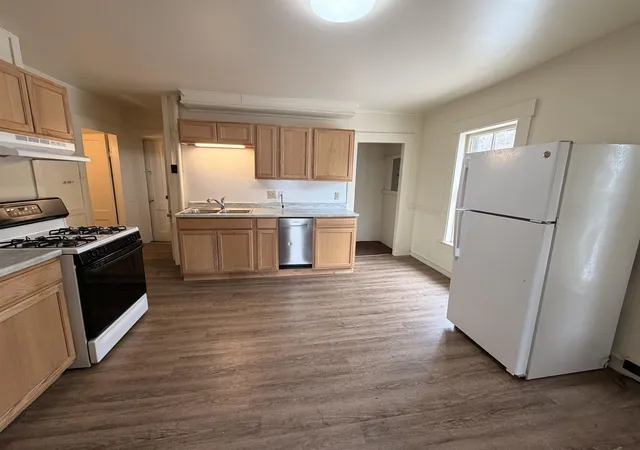 3rd image of 2 Plain St, Barre City, VT 05641 | MLS# 5091827