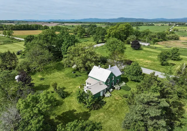 3rd image of 1703 Crown Point Rd, Bridport, VT 05734 | MLS# 5091836