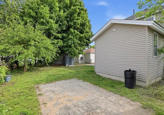 Homes for sale in Nashua, NH | 3 Sawyer St, Nashua, NH 03060 | MLS# 5091860
