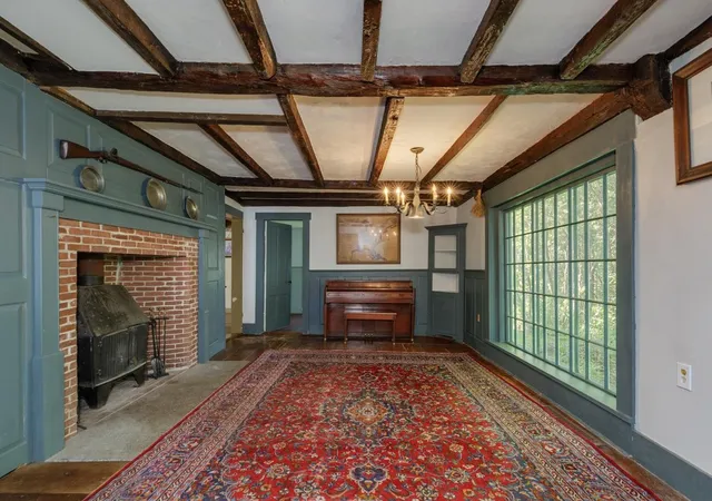 Photo 3 of Single family home for sale at 2 Raymond Rd, Deerfield, NH 03037 | MLS# 5091875 | Listing updated on 2026-09-08