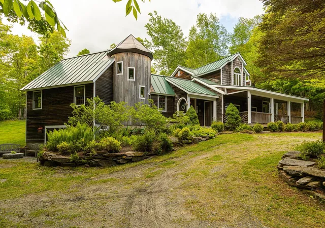 Photo 1 of Single family home for sale at 8 Twin Rocks Rd, Dover, VT 05356 | MLS# 5091891 | Listing updated on 2026-08-27