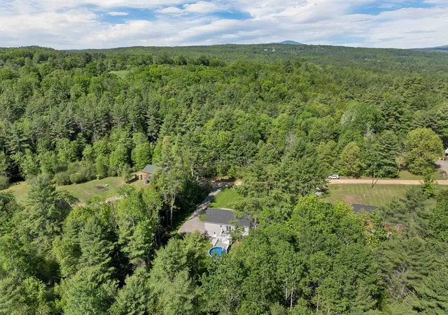 Homes for sale in Northfield, NH | 26 Brackett Ln, Northfield, NH 03276 | MLS# 5091956