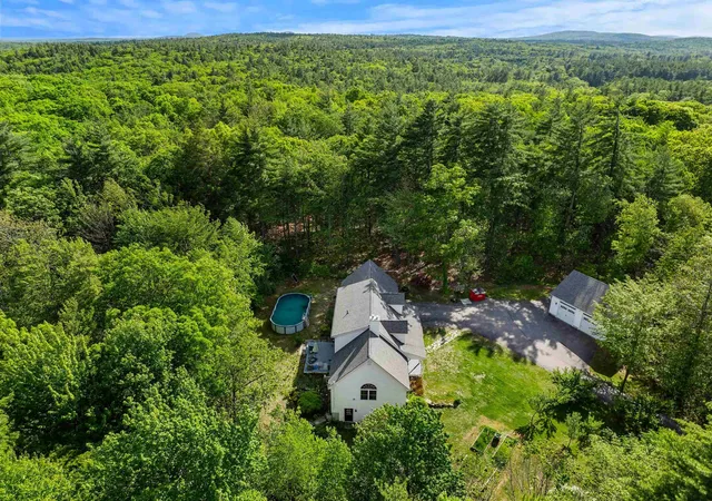 Homes for sale in Barrington, NH | 137 Hearthside Dr, Barrington, NH 03825 | MLS# 5091962
