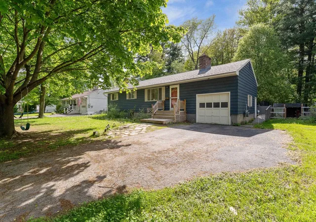4th image of 5 Tanglewood Dr, South Burlington, VT 05403 | MLS# 5091965