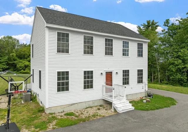 Homes for sale in Farmington, NH | 113 Richards Wy, Farmington, NH 03835 | MLS# 5091968