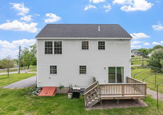 Homes for sale in Farmington, NH | 113 Richards Wy, Farmington, NH 03835 | MLS# 5091968