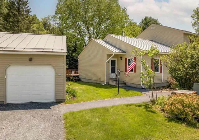 Photo 1 of Sale Pending at 60 Fieldstone Wy #11D, White River Junction, VT 05001 | MLS# 5092012 | Listing updated on 2026-07-27