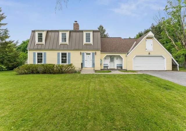 1st image of 17 Brook Dr, Burlington, VT 05408 | MLS# 5092018