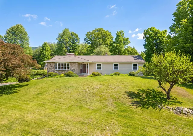 Photo 2 of Single family home for sale at 12 Laverne Dr, Rutland, VT 05701 | MLS# 5092026 | Listing updated on 2026-09-15