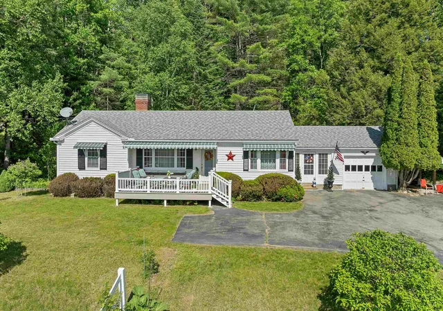 3rd image of 324 Prospect St, Franklin, NH 03235 | MLS# 5092041