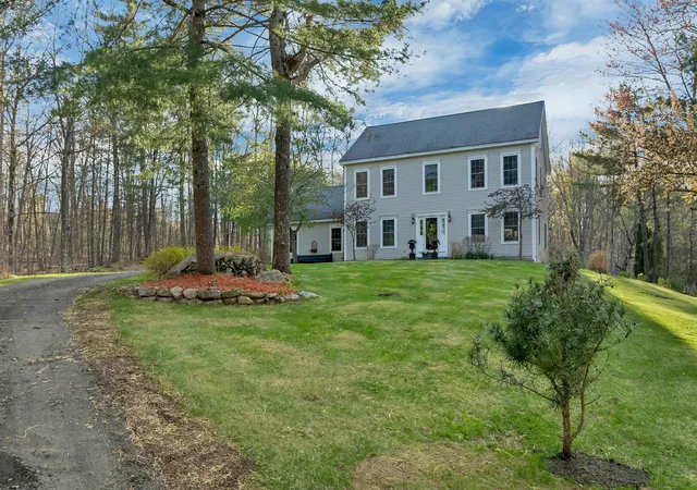 Homes for sale in Strafford, NH | 58 Pointe Trinity Dr, Strafford, NH 03884 | MLS# 5092044