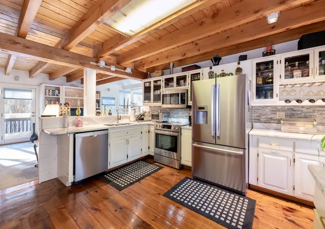 Photo 4 of Single family home for sale at 490 Meredith Center Rd, Laconia, NH 03246 | MLS# 5092114 | Listing updated on 2026-08-17
