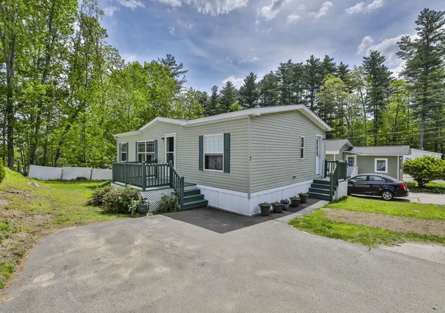 1st image of 7 Pearl Ct, Merrimack, NH 03054 | MLS# 5092119