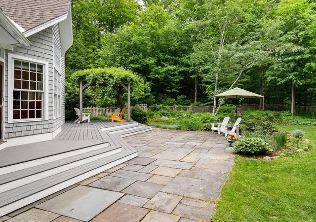 Photo 3 of Single family home for sale at 86 Wildwood Ct, Shelburne, VT 05482 | MLS# 5092138 | Listing updated on 2026-06-08