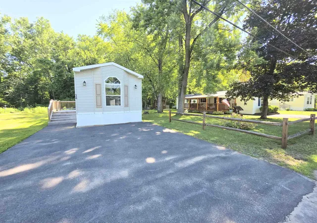 Photo 2 of Manufactured home for sale at 34 Stevens Dr, Concord, NH 03301 | MLS# 5092145 | Listing updated on 2026-07-10