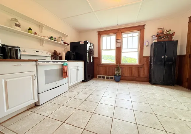 4th image of 27 Columbus Cir, Newport, NH 03773 | MLS# 5092175