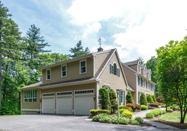 Homes for sale in Windham, NH | 3 Aberdeen St St, Windham, NH 03087 | MLS# 5092176