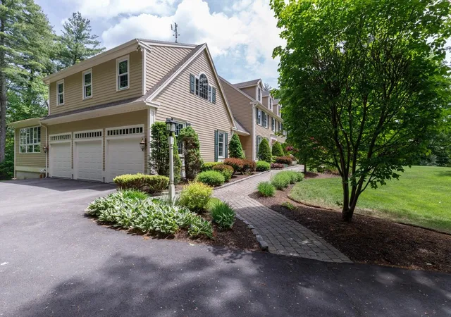 Homes for sale in Windham, NH | 3 Aberdeen St St, Windham, NH 03087 | MLS# 5092176