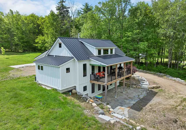 Homes for sale in Meredith, NH | 31 Powers Rd, Meredith, NH 03253 | MLS# 5092226