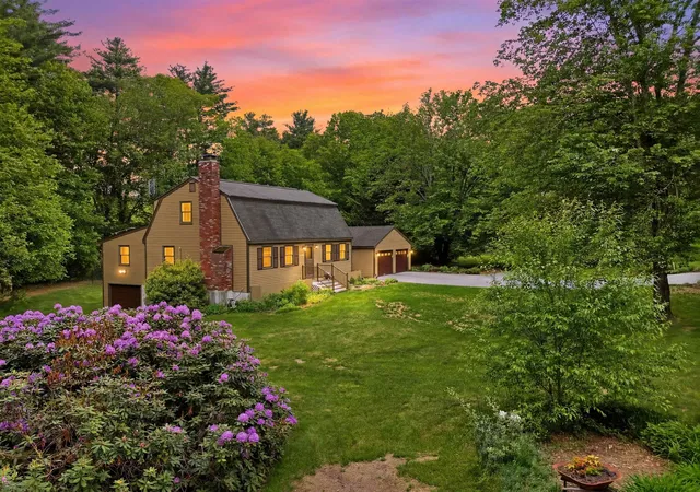 Photo 1 of Single family home for sale at 11 Mitchell St, Merrimack, NH 03054 | MLS# 5092227 | Listing updated on 2026-06-10