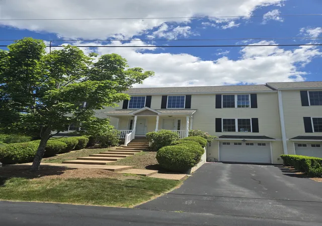 Homes for sale in Swanzey, NH | 28 Owens Dr #24, Swanzey, NH 03446 | MLS# 5092250