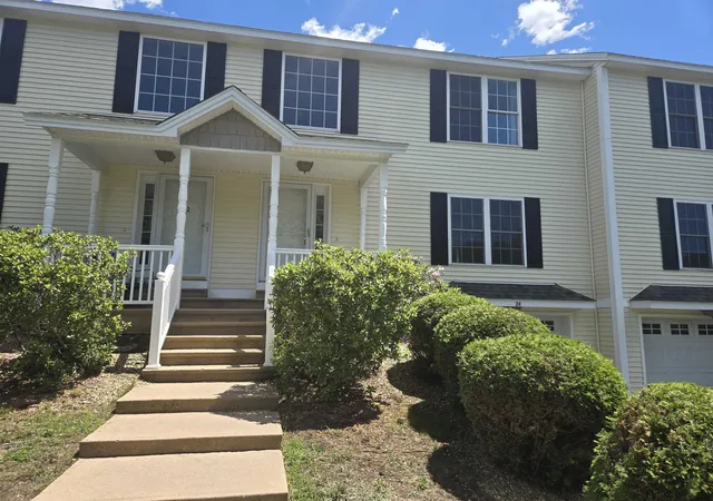Photo 3 of Townhouse for sale at 28 Owens Dr #24, Swanzey, NH 03446 | MLS# 5092250 | Listing updated on 2026-08-04