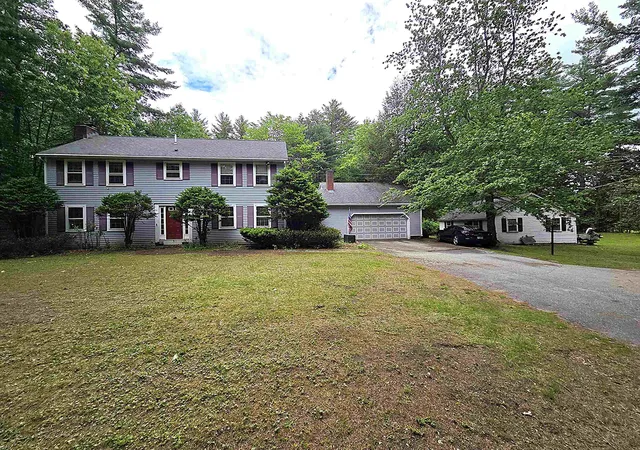 Photo 4 of Single family home for sale at 62 Boston Post Rd, Amherst, NH 03031 | MLS# 5092264 | Listing updated on 2026-07-29