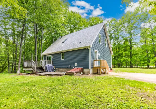 Homes for sale in Dover, NH | 19 Glenn Hill Rd, Dover, NH 03820 | MLS# 5092293
