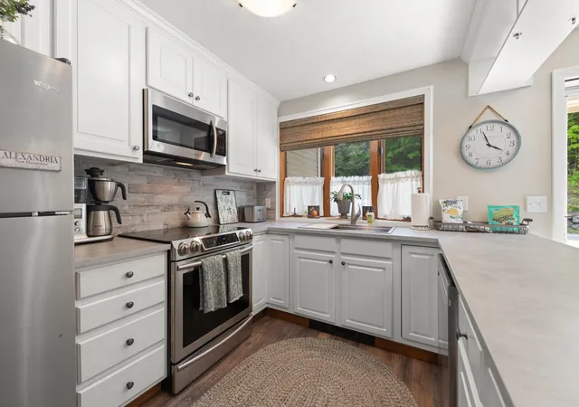 Homes for sale in Alexandria, NH | 21 Village West Dr #15, Alexandria, NH 03222 | MLS# 5092313