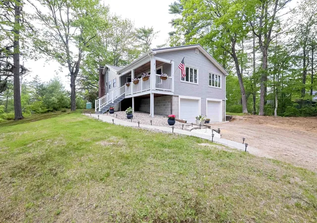 2nd image of 40 Emerald Point Rd, Wakefield, NH 03830 | MLS# 5092371