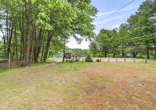 28th image of 20 Sunrise Pl, Hillsborough, NH 03244 | MLS# 5092393