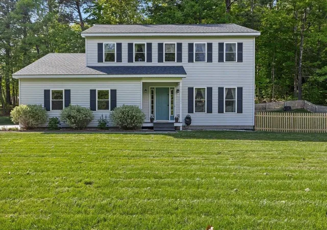 1st image of 4 Greenbriar Dr, Essex, VT 05452 | MLS# 5092396