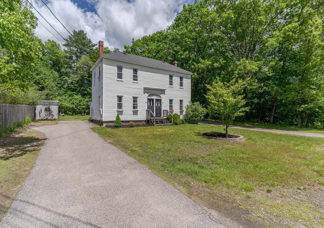 Homes for sale in Rollinsford, NH | 484 Silver St, Rollinsford, NH 03869 | MLS# 5092409