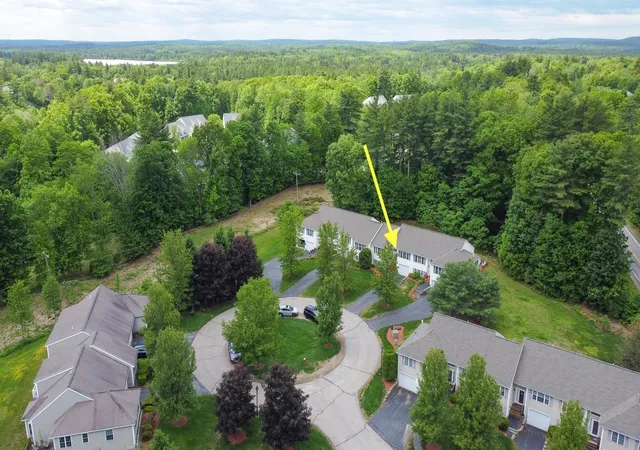 Homes for sale in Raymond, NH | 11 Nathaniel Dr #11, Raymond, NH 03077 | MLS# 5092435
