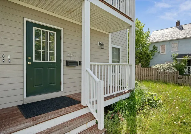 Photo 4 of Townhouse for sale at 235 Park St #7, Burlington, VT 05401 | MLS# 5092501 | Listing updated on 2026-08-24