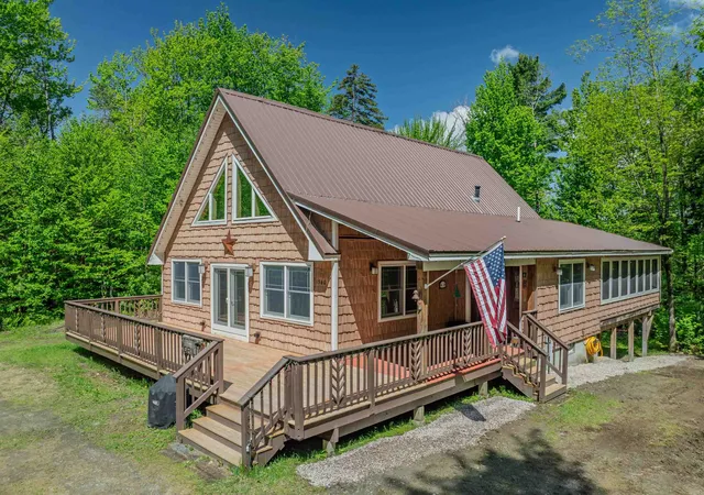 Photo 1 of Single family home for sale at 1560 Cherry Valley Rd, Bethlehem, NH 03574 | MLS# 5092506 | Listing updated on 2026-06-29