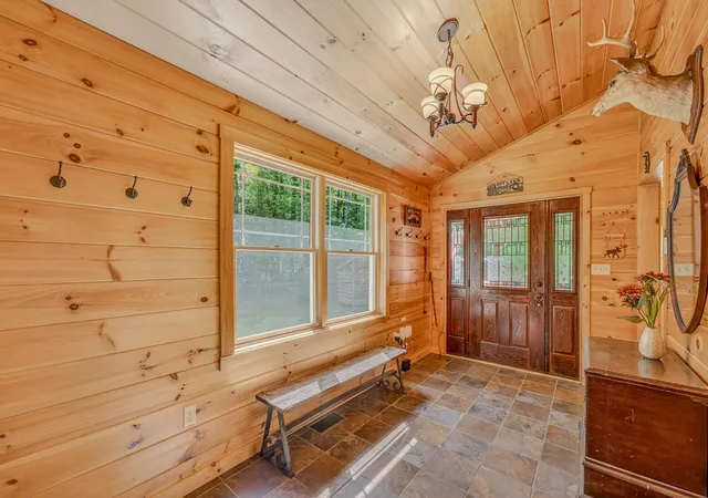 Photo 4 of Single family home for sale at 1560 Cherry Valley Rd, Bethlehem, NH 03574 | MLS# 5092506 | Listing updated on 2026-06-29
