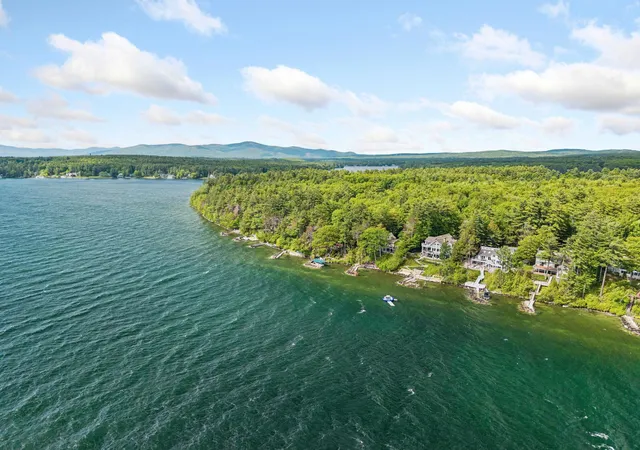 Homes for sale in Wolfeboro, NH | 122 Broadside Rd, Wolfeboro, NH 03894 | MLS# 5092536