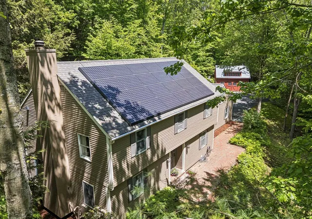 Homes for sale in Hartford, VT | 408 Morgan Rd, Hartford, VT 05059 | MLS# 5092537