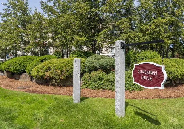 Homes for sale in Derry, NH | 11 Sundown Dr #D, Derry, NH 03038 | MLS# 5092604