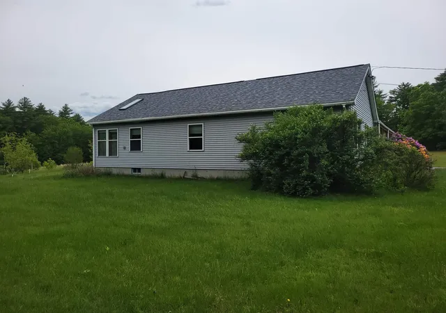 Homes for sale in Raymond, NH | 42 Chester Rd, Raymond, NH 03077 | MLS# 5092610