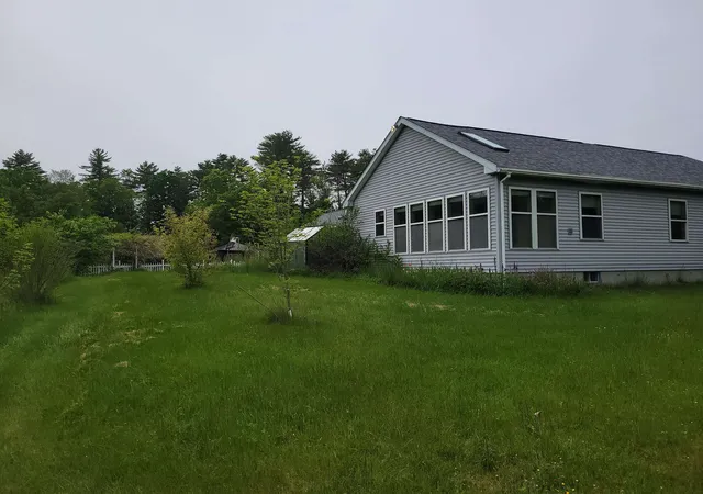 Homes for sale in Raymond, NH | 42 Chester Rd, Raymond, NH 03077 | MLS# 5092610