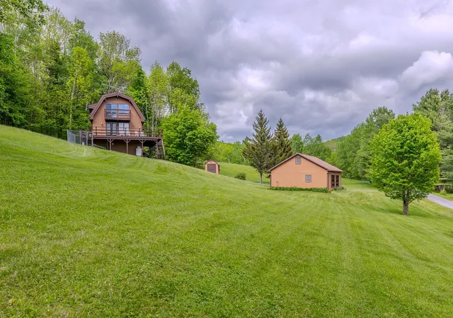 Photo 4 of Single family home for sale at 358 High Meadow Wy, Pawlet, VT 05761 | MLS# 5092622 | Listing updated on 2026-07-24